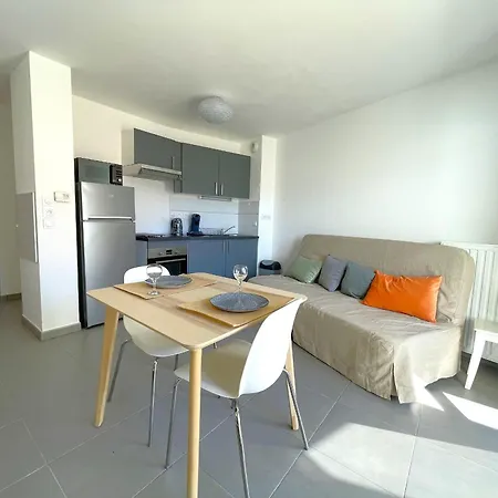 Apartament Calme Avec Terrasse Et Parking A 5 Min De La - Fr-1-309-421