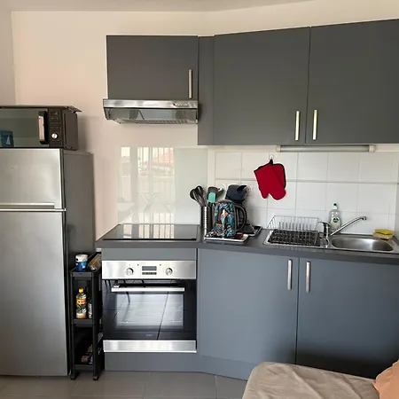 Calme Avec Terrasse à 5 Min De La Et Parking - Fr-1-309-421 Appartement *
